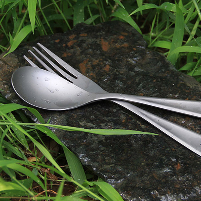 Tiartisan-軽量チタンフォークスプーン,アウトドアキ - Outdoor Camping Dining Set のレビューと価格